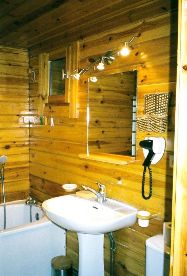 Chalet Cosy A Sixt-Fer-A-Cheval Avec Vue Sur La Montagne Екстериор снимка